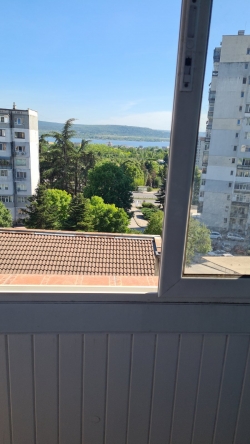 Трехкомнатный апартамент гр. Варна