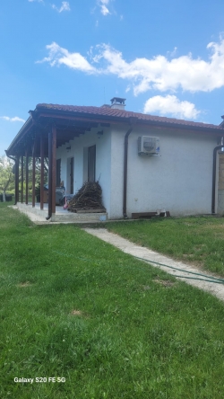 Къщи и Вили с. Калиманци