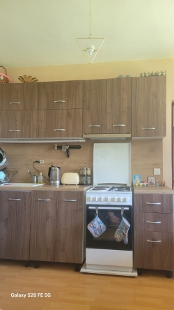 Къщи и Вили с. Калиманци