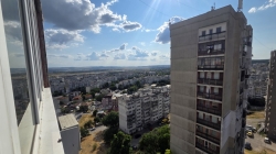 Трехкомнатный апартамент гр. Варна